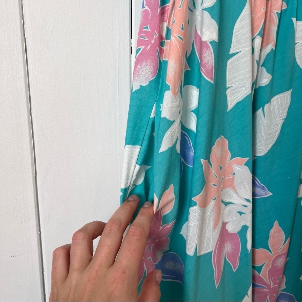 Vintage Hawaiian Dress. Size Small. - Picture 3 of 6